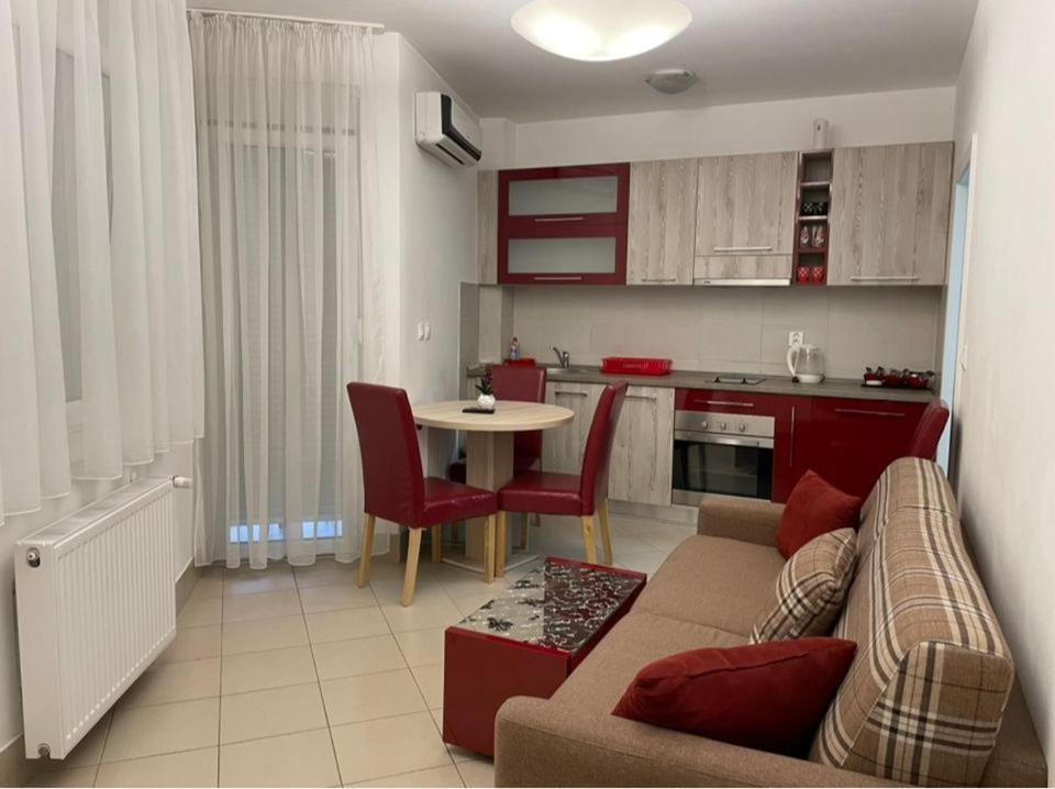Holiday Wing Apartment 2 Jagodina Εξωτερικό φωτογραφία