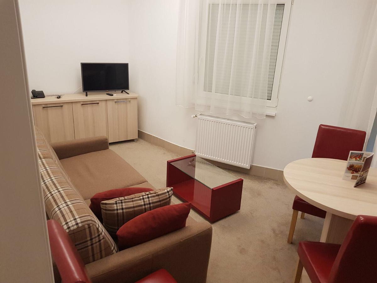 Holiday Wing Apartment 2 Jagodina Εξωτερικό φωτογραφία
