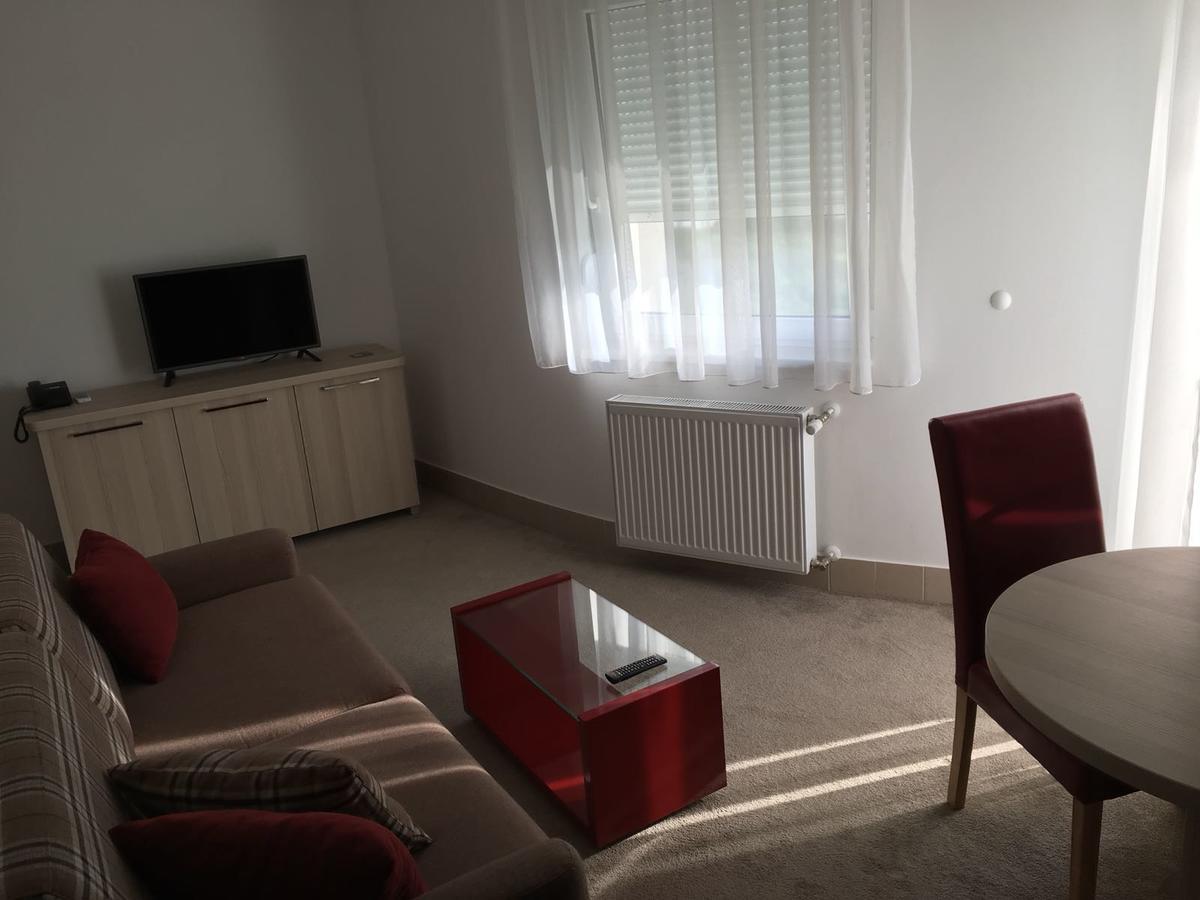 Holiday Wing Apartment 2 Jagodina Εξωτερικό φωτογραφία